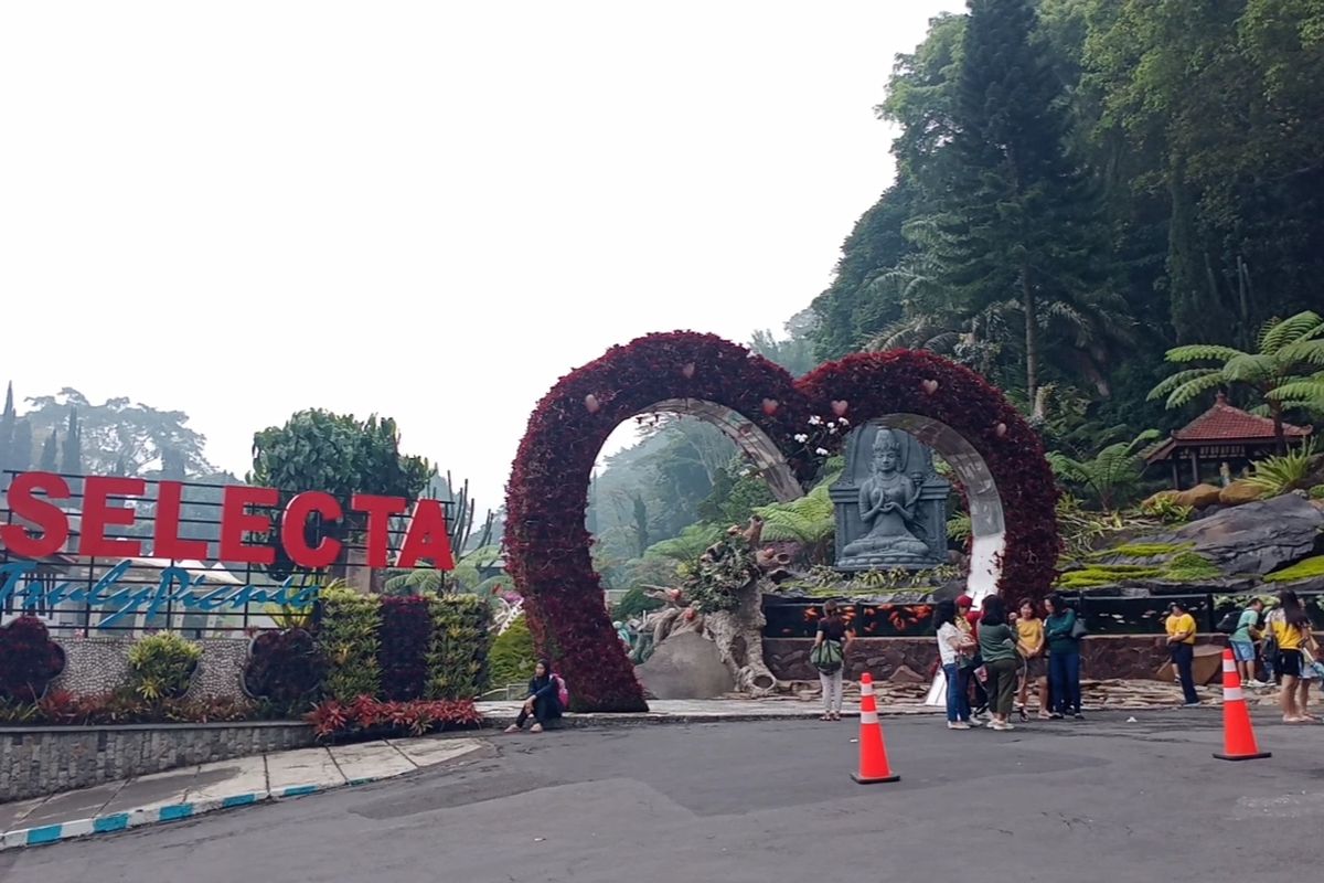 Taman Rekreasi Selecta beberapa waktu lalu.  