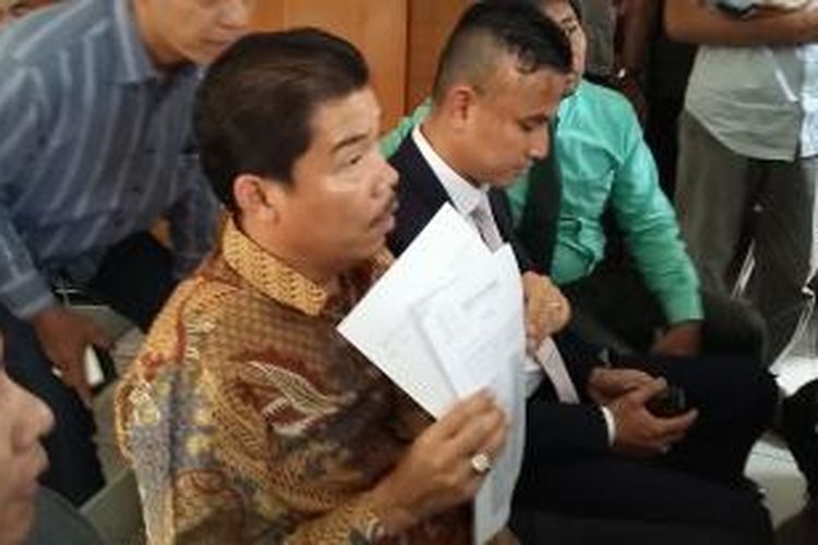 Sejumlah kuasa hukum dari Asosiasi Advokat Indonesia (AAI) yang mewakili Otto Cornelis Kaligis, mendaftarkan gugatan praperadilan di Pengadilan Negeri Jakarta Selatan, Senin (27/7/2015).