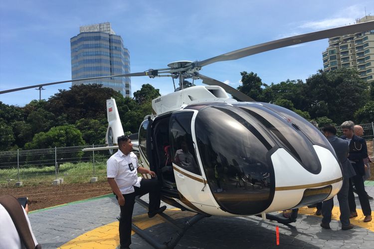 PT Whitesky Aviation meluncurkan helikopter yang bisa menjadi moda transportasi antar kota yakni Helicity, di Wisma Aldiron, Pancoran, Jakarta Selatan, Senin (4/12/2017). 