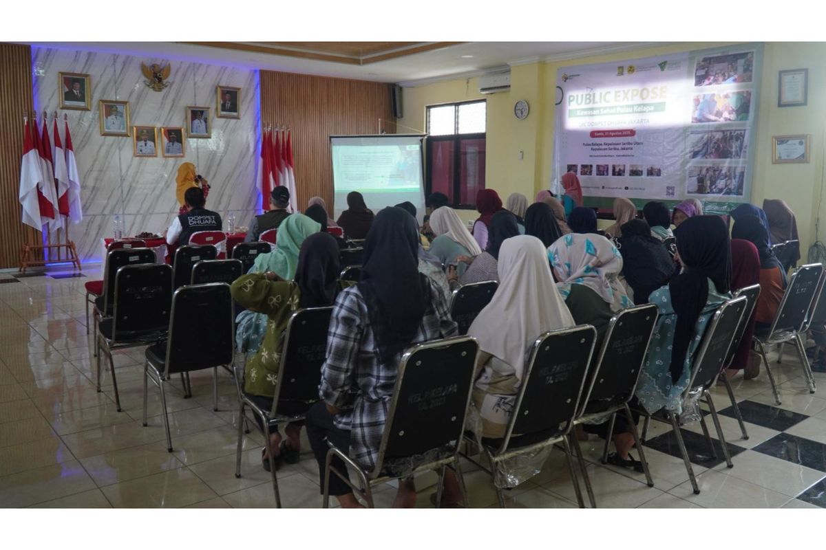 Layanan Kesehatan Cuma-Cuma (LKC) Dompet Dhuafa Jakarta menyelenggarakan Public Expose Kawasan Sehat di Aula Kelurahan Pulau Kelapa, Kepulauan Seribu Utara.