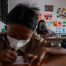 Targetkan Vaksinasi Guru Rampung Juni, Jokowi: Kita Ingin Kembalikan Anak-anak ke Sekolah