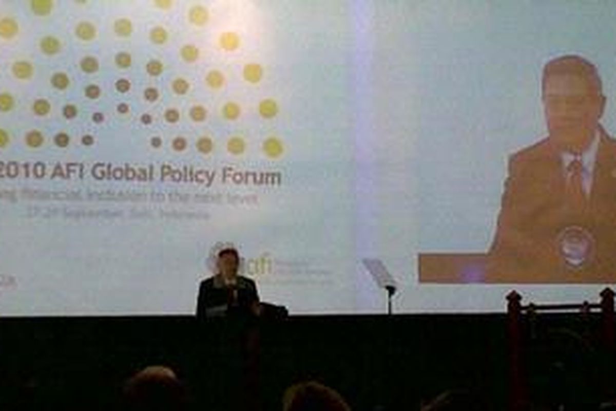 Presiden Susilo Bambang Yudhoyono membuka The 2010 AFI Global Policy Forum di Ayana Resort and Spa, Jimbaran, Bali, Senin (27/9/2010). Presiden menyampaikan pidato sambutannya dalam bahasa Inggris dengan menggunakan teleprompter.