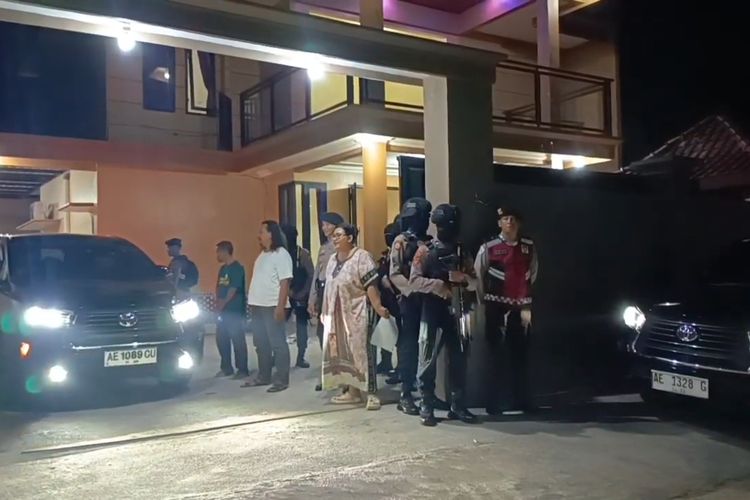Rumah Pengusaha Pacitan Digeledah KPK, Pernah Pinjamkan Uang ke Sugiri Sancoko untuk Modal Pilkada