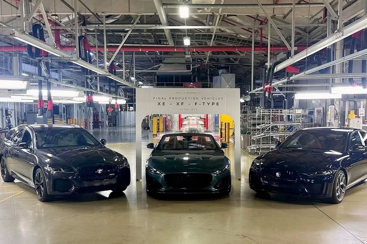 Ketiga model Jaguar yang resmi dihentikan produksinya