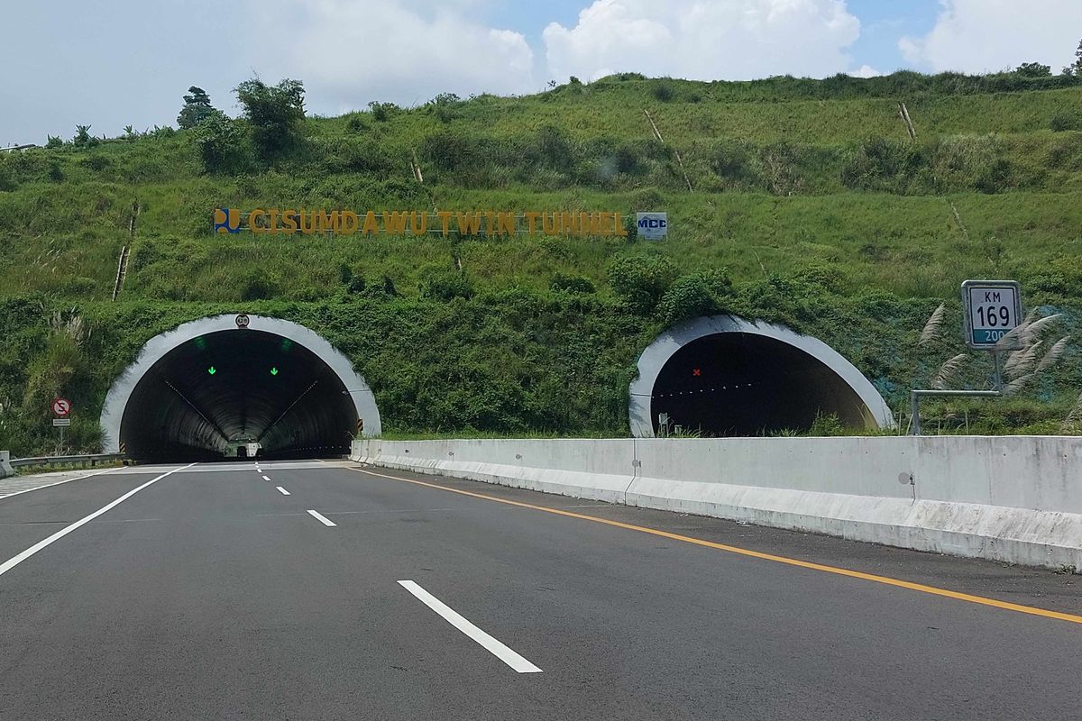 Tol Cisumdawu, ruas fungsional Cimalaka-Dawuan