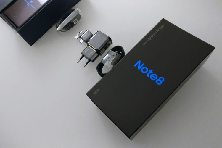 Kotak pembelian Galaxy Note 8