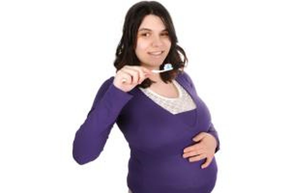 Ibu hamil perlu ekstra memerhatikan kesehatan gigi dan mulut.
