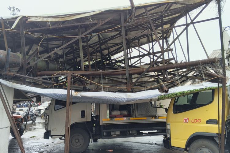 Pantauan Radar BMKG: Detik-detik Awan Konvektif Picu Angin Kencang Terpa Bandung