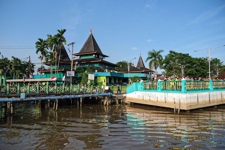 Ilustrasi Masjid Sultan Suriansyah yang ada di Desa Wisata Kuin Utara di Kota Banjarmasin, Kalimantan Selatan.