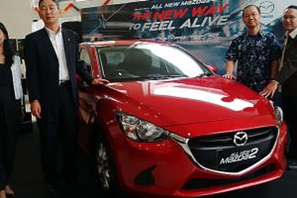 All-New Mazda2 sapa konsumen Bandung di dealer Mazda 1, Jl Soekarno-Hatta, Bandung, Jawa Barat.