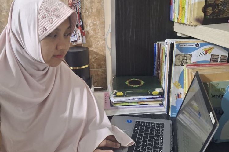Cerita ASN Kemenag Jatim Jalani WFH Jumat, Lebih Fleksibel Urus Anak