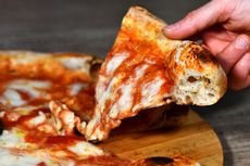 3 Cara Bikin Pizza di Rumah, Bisa Pakai Teflon