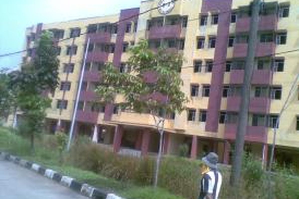 Rumah Susun Marunda Cluster C-3 di Cilincing, Jakarta Utara. Gambar diambil pada 17 Juli 2013.