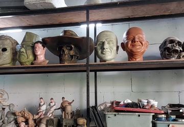 Dapat Bantuan Alat Modern, Perajin Patung dan Miniatur di Kota Malang Kebanjiran Pesanan