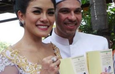 Bersuami Haji, Nikita Mirzani Berharap Jadi Lebih Baik