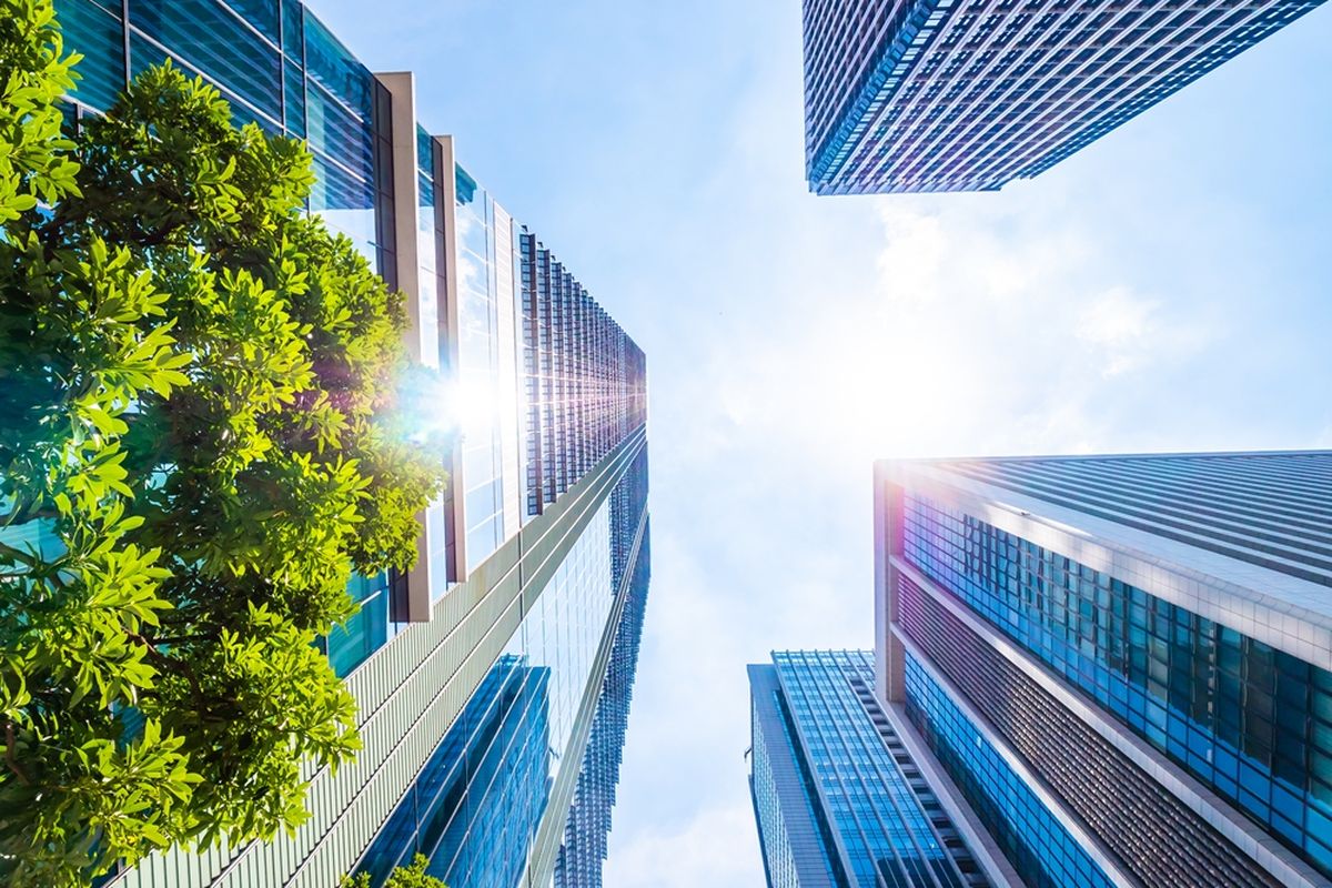 Gedung pencakar langit dengan arsitektur dan desain tertentu dapat membantu dekarbonisasi untuk mewujudkan zero carbon.