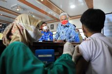 Ganjar Minta Vaksinasi Booster di Jateng Rampung dalam 3 Bulan