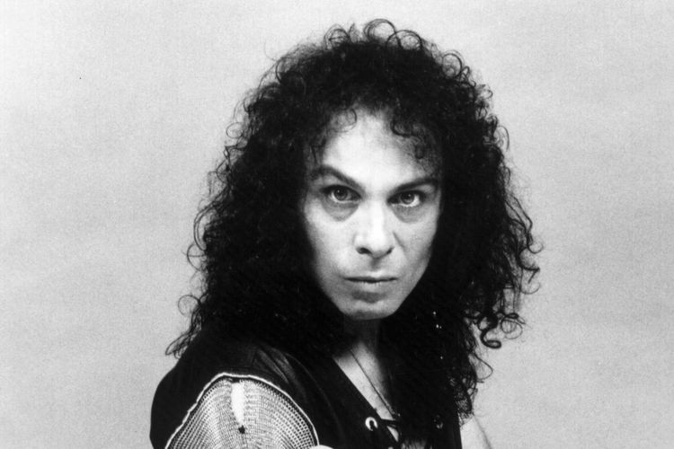 Vokalis Band Heavy Metal Dio, Ronnie James Dio