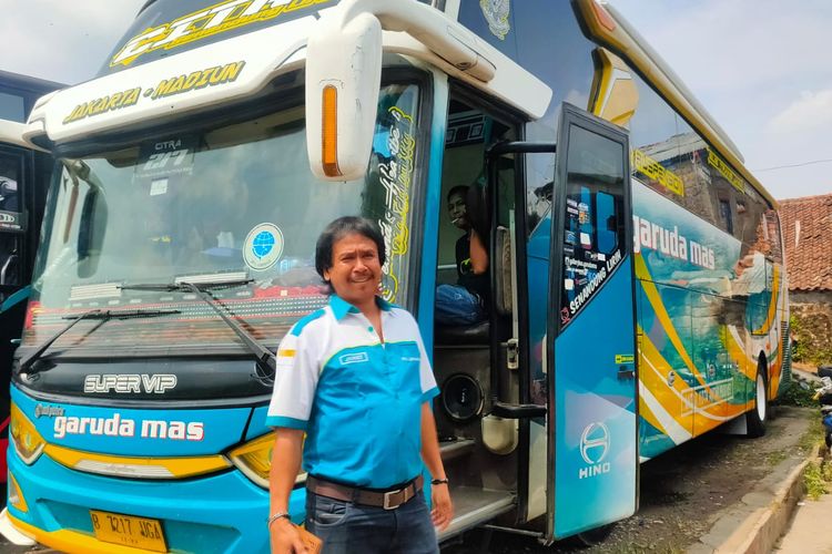 Junet sopir bus AKAP dari PO Garuda Mas