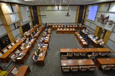 Rapat Paripurna DPR Tetapkan 7 Anggota Komnas HAM 