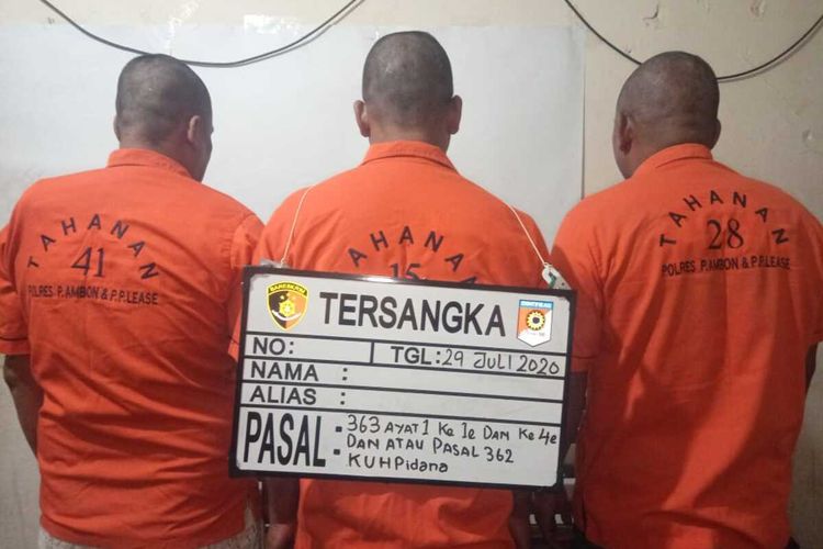 Tiga tersangka pelaku pencurian tujuh ekor kambing milik warga IB RS dan AS ditangkap aparat Polresta Pulau Ambon dan Pulau-Pulau Lease, Selasa (28/7/2020)