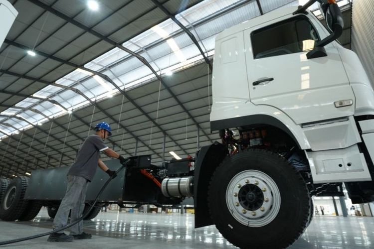 Strategi Elektrifikasi Indonesia: Prioritaskan Kendaraan Komersial!