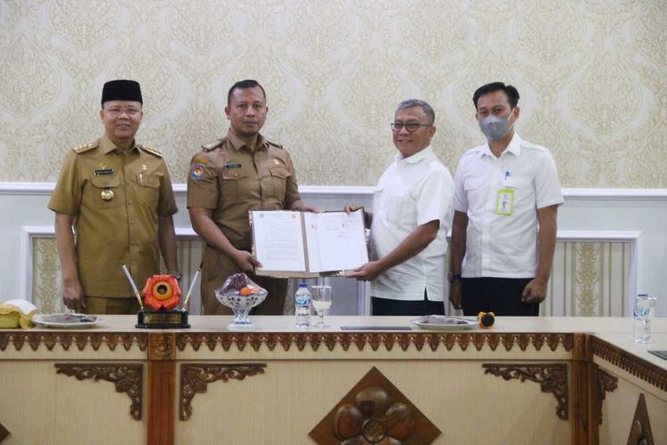 Pemerintah pusat mengucurkan anggaran Rp 174 miliar untuk pembangunan pulau terluar, Pulau Enggano, Kabupaten Bengkulu Utara sebesar Rp 174 miliar.