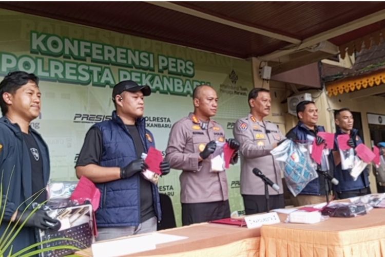 Akhir Pelarian Pembunuh Nenek di Pekanbaru: Ditangkap di Aceh dan Sumut, 2 Pelaku Ditembak