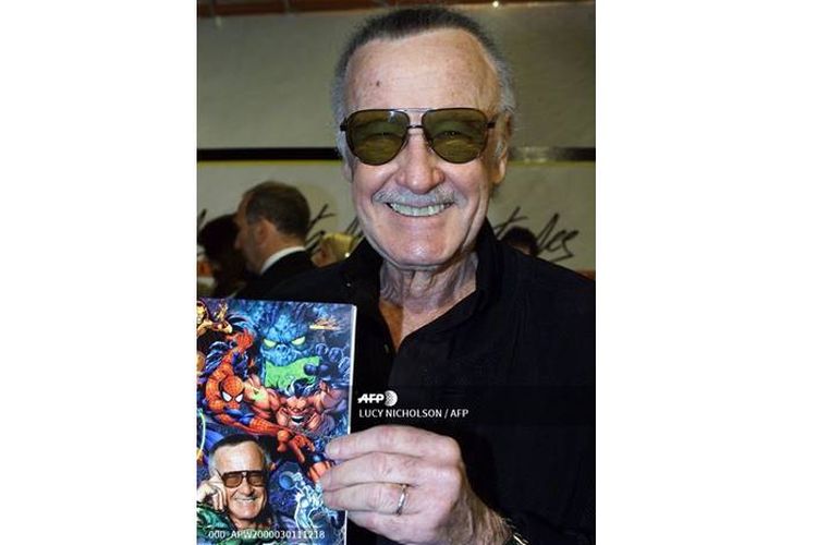 Pencipta kartun Marvel Comics, Stan Lee, mengadakan program untuk menghormati HUT ke-60 di Gala Hiburan di Hollywood, California pada  29 Februari 2000. Di antara karakter yang diciptakan Lee adalah Spider Man, Incredible Hulk, dan Superman.