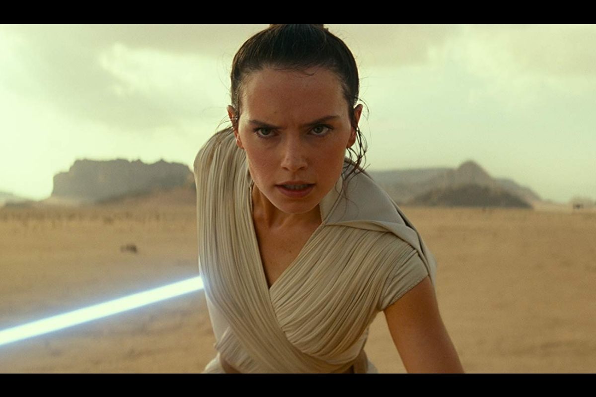 Daisy Ridley sebagai Rey dalam Star Wars: The Rise of Skywalker (2019)