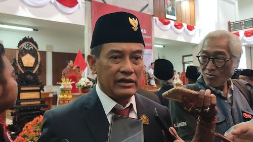Diusung PDI-Perjuangan dalam Pilkada 2024, Ketua Sementara DPRD Buleleng Bakal Mundur