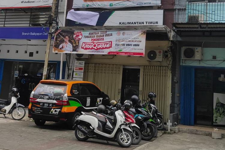 Kantor ACT di Balikpapan tiba-tiba tutup.