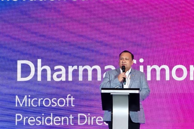 Presiden Direktur Microsoft Indonesia, Dharma Simorangkir dalam acara Cloud & AI Innovation Summit 2025 yang digelar di Ritz-Carlton Pacific Place, Jakarta Selatan, Selasa (25/11/2025).