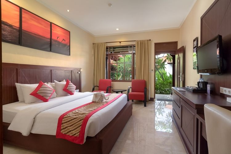 Kamar tipe Superior Ground di Grand Istana Rama Hotel Bali, Bali.