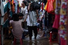 Tak Peduli Pompa, Pedagang Tahunya Pasar Cipulir Banjir Saat Hujan Lebat