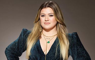 Penyanyi Kelly Clarkson