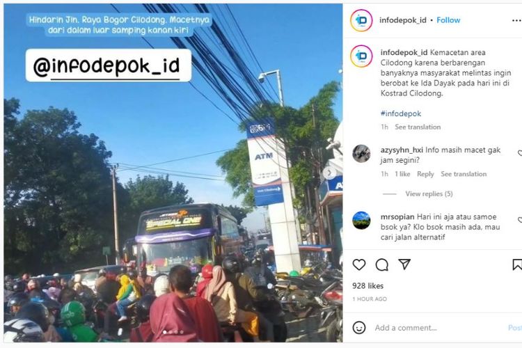 Kemacetan di daerah Cilodong, Depok, Jawa Barat, karena praktik pengobatan alternatif