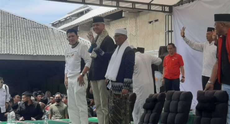 Ganjar Sowan ke Ponpes di Lampung, Didoakan Menang Pilpres 1 Putaran