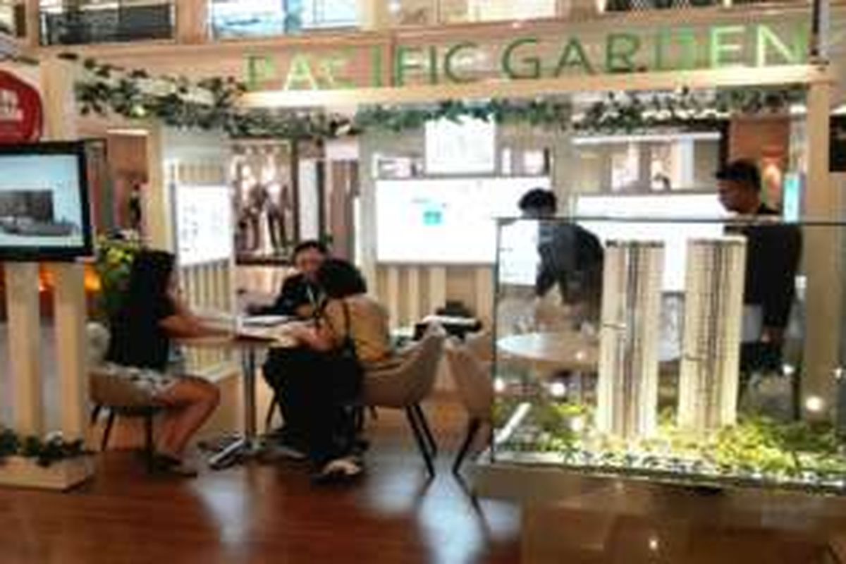 Dengan nilai investasi lebih dari Rp 1,2 triliun, Pacific Garden Suites menempati area seluas satu hektar di tepi jalan Sutera Boulevard yang dikelilingi kawasan komersial. 