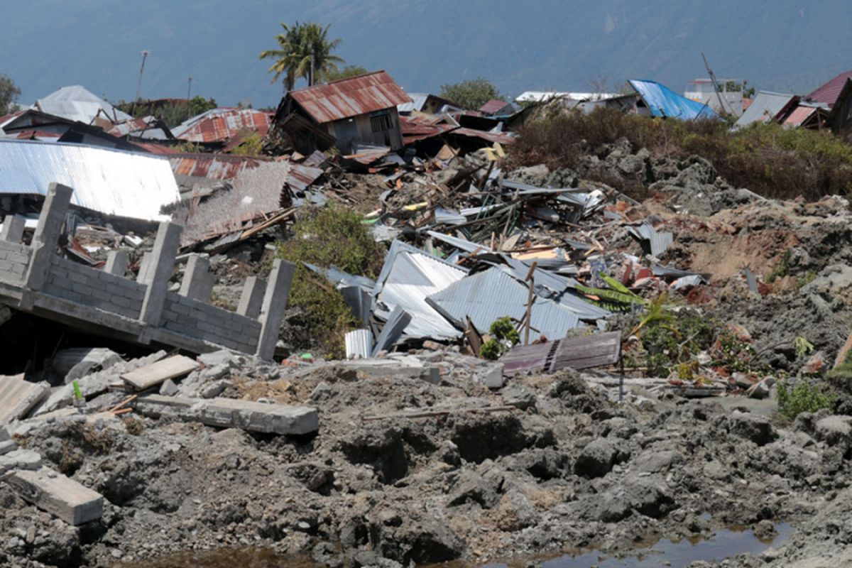 Kondisi Kelurahan Petobo pasca likuefaksi akibat gempa 7,4 Magnitudo. Semua rumah tenggelam dalam lumpur