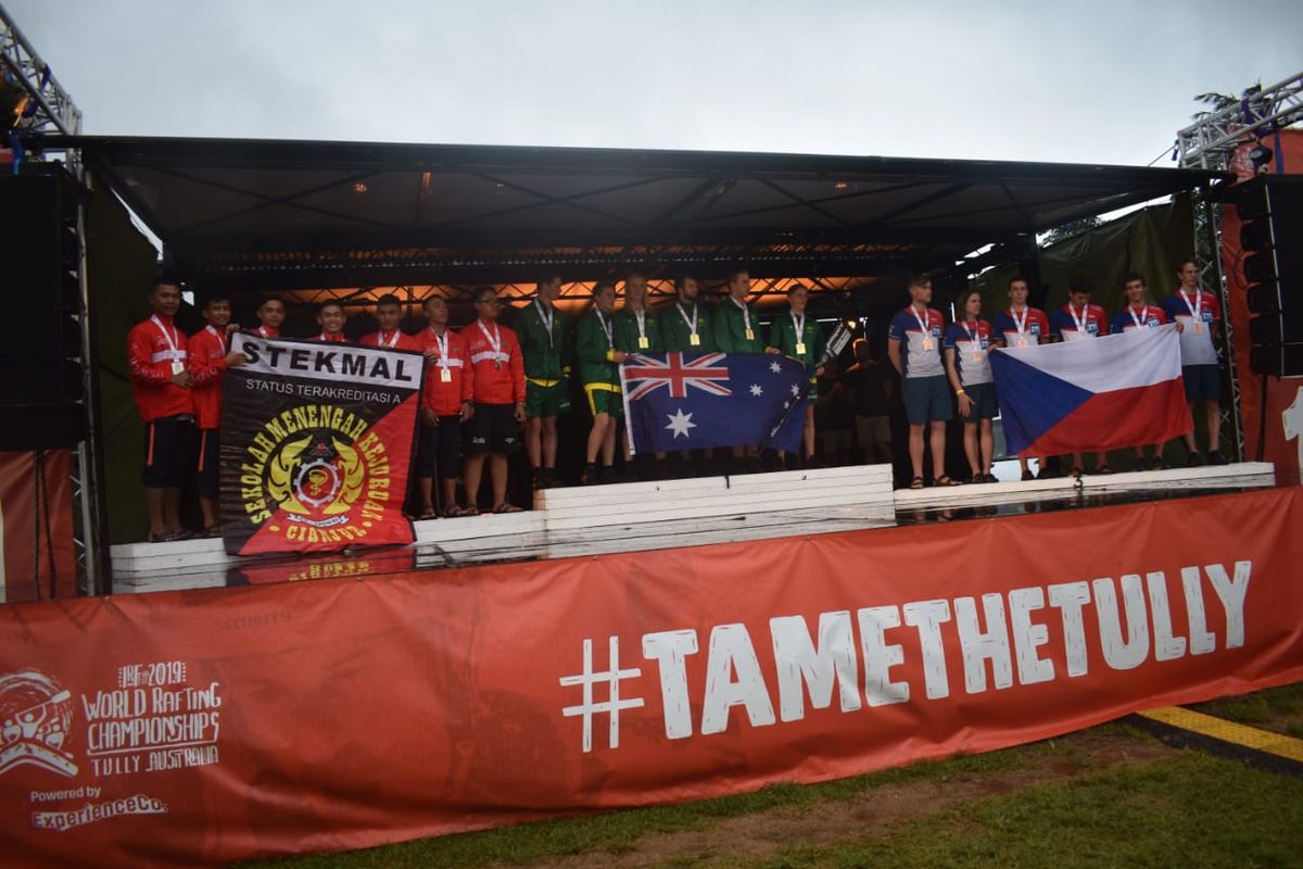 Siswa Jawa Barat meraih Juara II dalam ajang World Rafting Championship (WRC) Australia 2019 yang merupakan bagian dari tim Indonesia kategori U-19 di Tully, Queensland, Australia pada pertengahan Mei 2019.