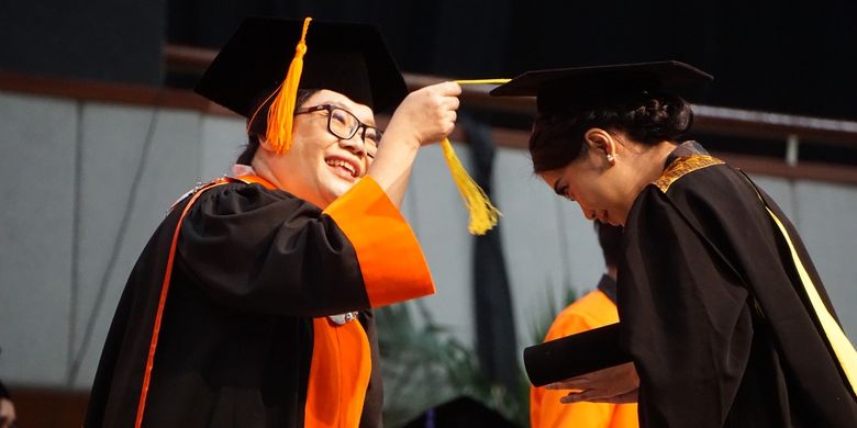 Wisuda Sarjana ke-84 dan Pascasarjana ke-58 Universitas Katolik Indonesia (Unika) Atma Jaya (UAJ).