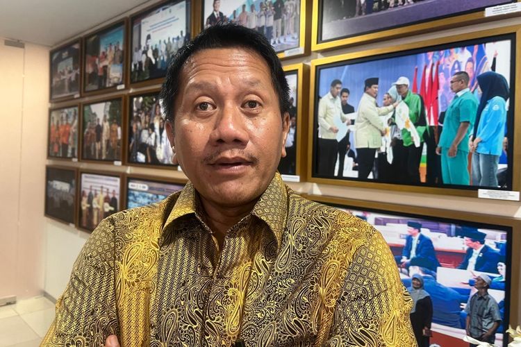 Rupiah Ambles Rp 17.670: Program 3 Juta Rumah Mulai Terancam