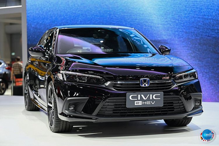 Honda Civic e:HEV alias Civic hybrid diperkenalkan pada ajang pameran otomotif Bangkok International Motor Show 2022
