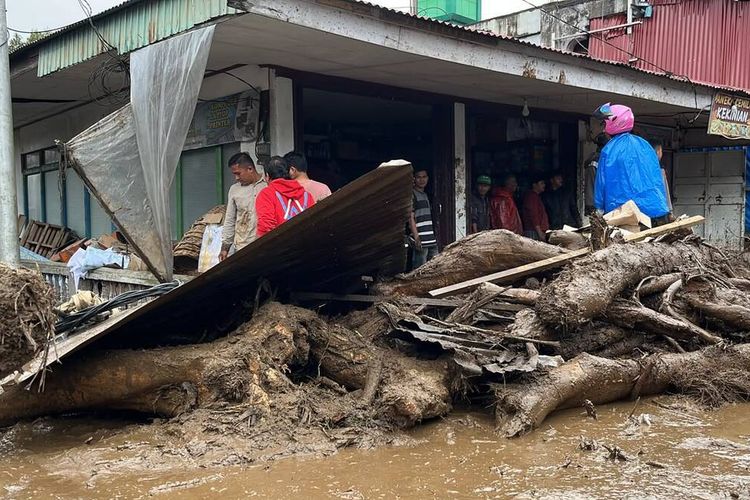 Tak Hujan di Permukiman, Banjir Bandang Tetap Bisa Datang dari Hulu