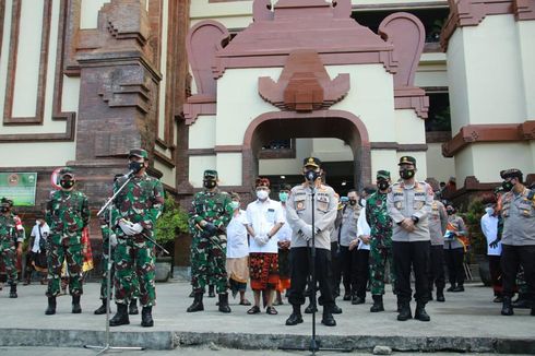 Ke Bali, Kapolri dan Panglima Cek Penegakan Protokol Kesehatan di Pasar