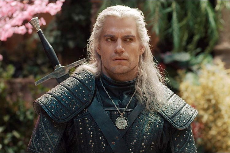 Aktor Henry Cavill sebagai Geralt dalam serial Netflix, The Witcher.