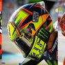 Seperti Pebalap, Perlukah Pakai Tear Off buat Helm Harian?