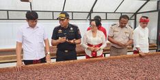 Hari Kemerdekaan RI, Bupati Jembrana Lepas Ekspor Kakao ke Belanda