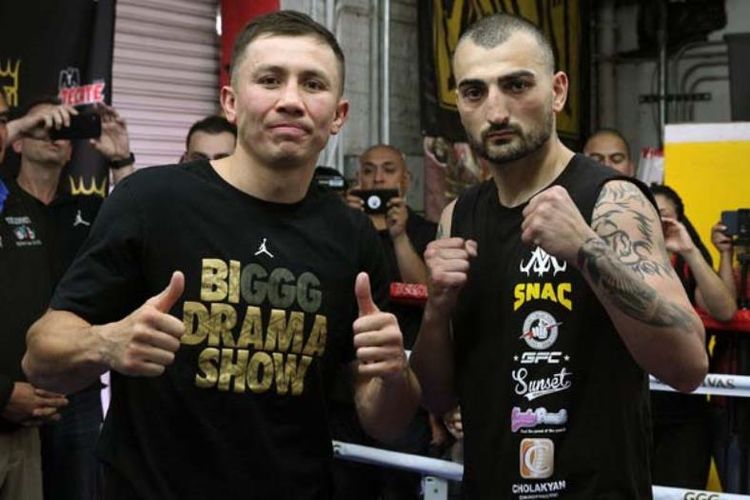 Gennady Golovkin (kiri) dan Vanes Martirosyan 